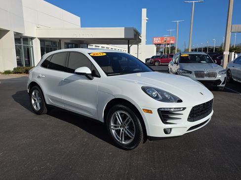 Used 2017 Porsche Macan S image 2