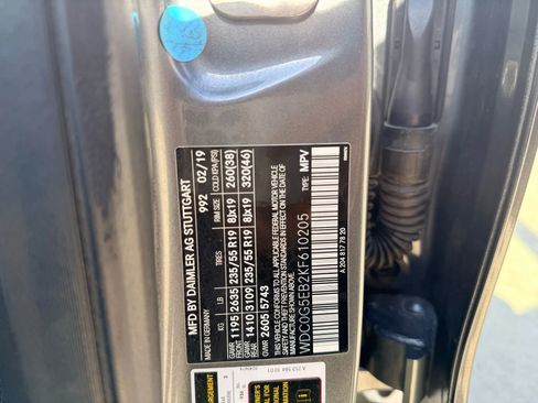 Used 2019 Mercedes-Benz GLC 350e 4MATIC image 32