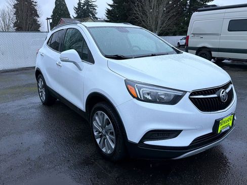Used 2019 Buick Encore Preferred image 2
