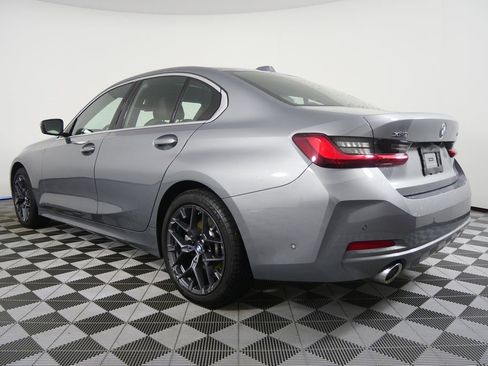 Used 2025 BMW 330i xDrive Sedan w/ Premium Package image 5