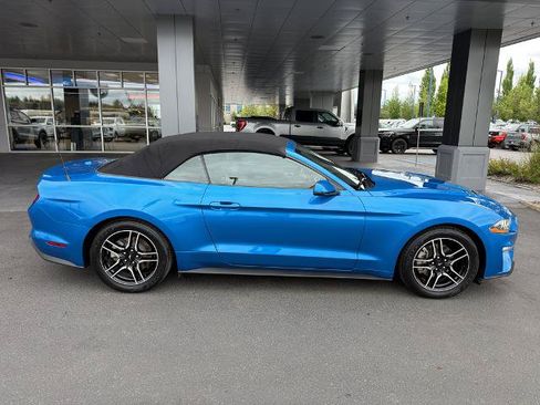 Certified 2019 Ford Mustang Premium RWD image 7