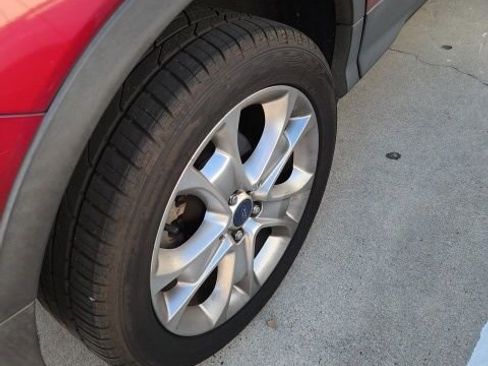 Used 2015 Ford Escape Titanium image 21