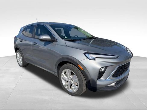 Used 2024 Buick Encore GX Preferred w/ Comfort Package FWD image 3