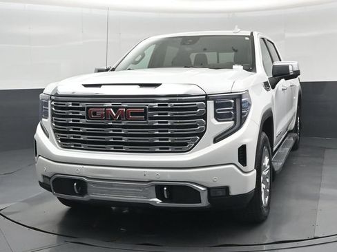 Used 2023 GMC Sierra 1500 Denali w/ Technology Package AWD/4WD image 37