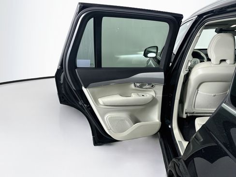 Used 2024 Volvo XC90 B5 Core w/ Protection Package Premier AWD/4WD image 28