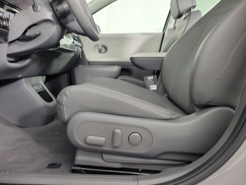 New 2026 Hyundai Ioniq 5 SEL image 25