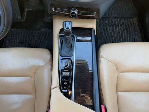 Used 2019 Volvo XC90 T6 Momentum w/ Advanced Package image 33