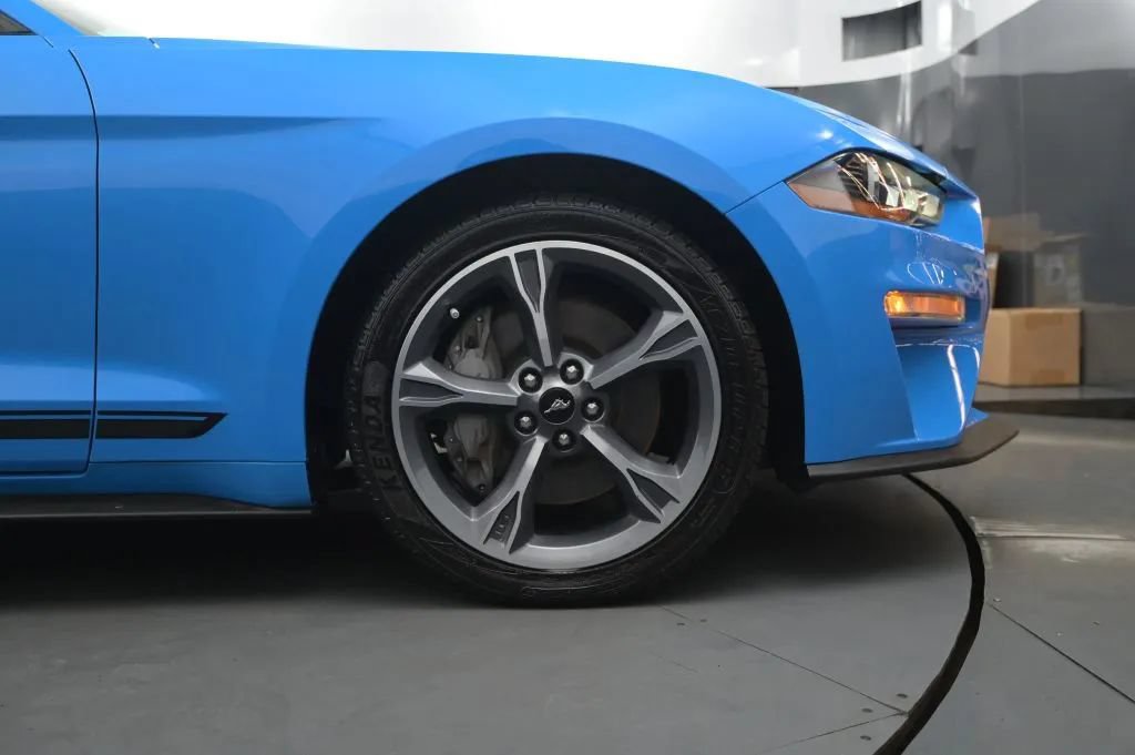 Used 2022 Ford Mustang GT Premium w/ Equipment Group 401A RWD image 19