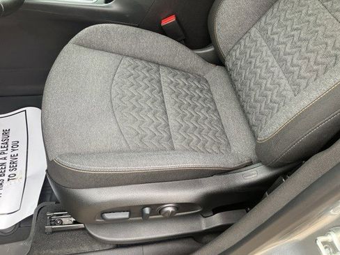 Used 2024 Chevrolet Equinox LT image 11