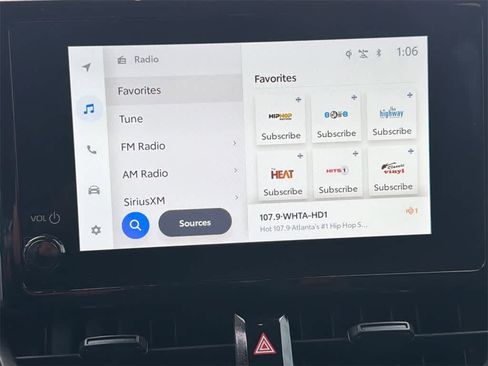 Used 2024 Toyota Corolla Cross LE image 26