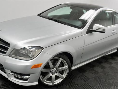 Used 2015 Mercedes-Benz C 350 4MATIC Coupe image 2