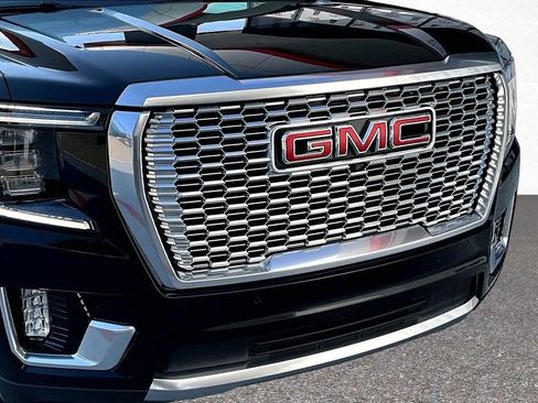 Used 2022 GMC Yukon XL Denali AWD/4WD image 33