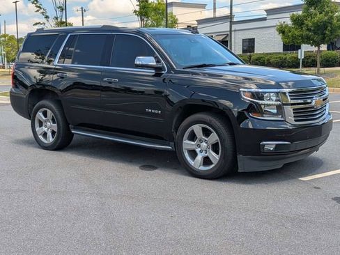 Used 2020 Chevrolet Tahoe Premier RWD image 2