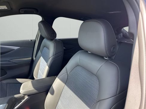 New 2026 Buick Envista Sport Touring w/ Convenience I Package FWD image 32
