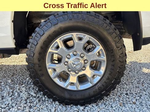 Used 2024 RAM 2500 Laramie AWD/4WD image 9