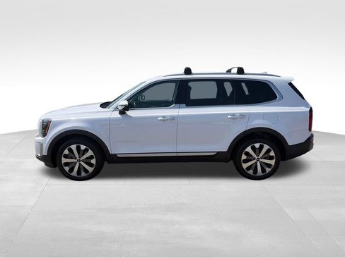 Used 2021 Kia Telluride S FWD image 2