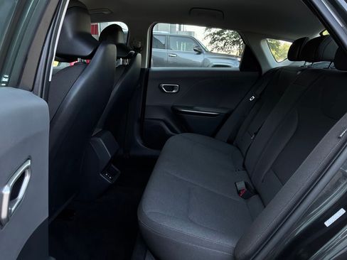 Used 2025 Kia K4 FWD image 11