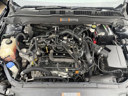 Used 2020 Ford Fusion SE w/ Equipment Group 151A FWD image 22