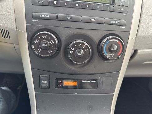 Used 2010 Toyota Corolla LE image 16