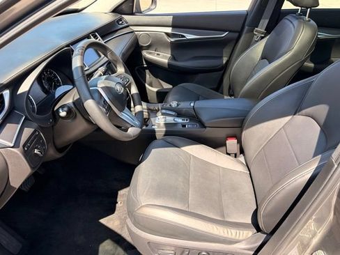 Used 2025 INFINITI QX50 Luxe AWD/4WD image 11
