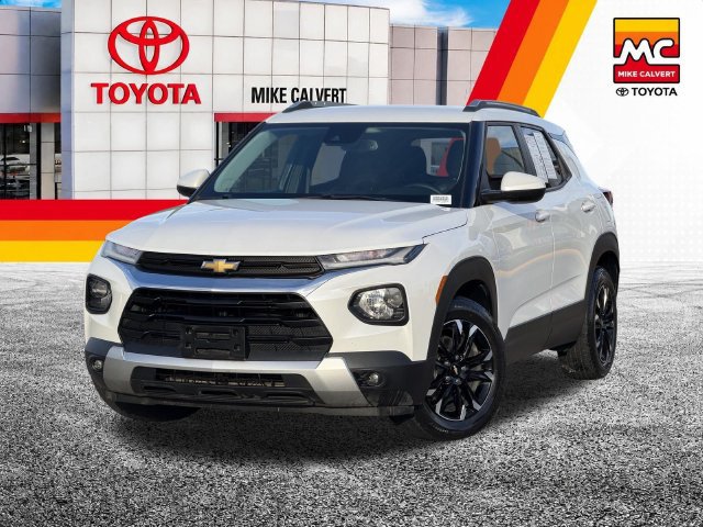 Used 2021 Chevrolet TrailBlazer LT w/ Premium Seating Package FWD image 1