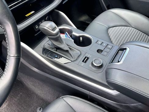 Used 2023 Toyota Highlander XSE AWD/4WD image 21