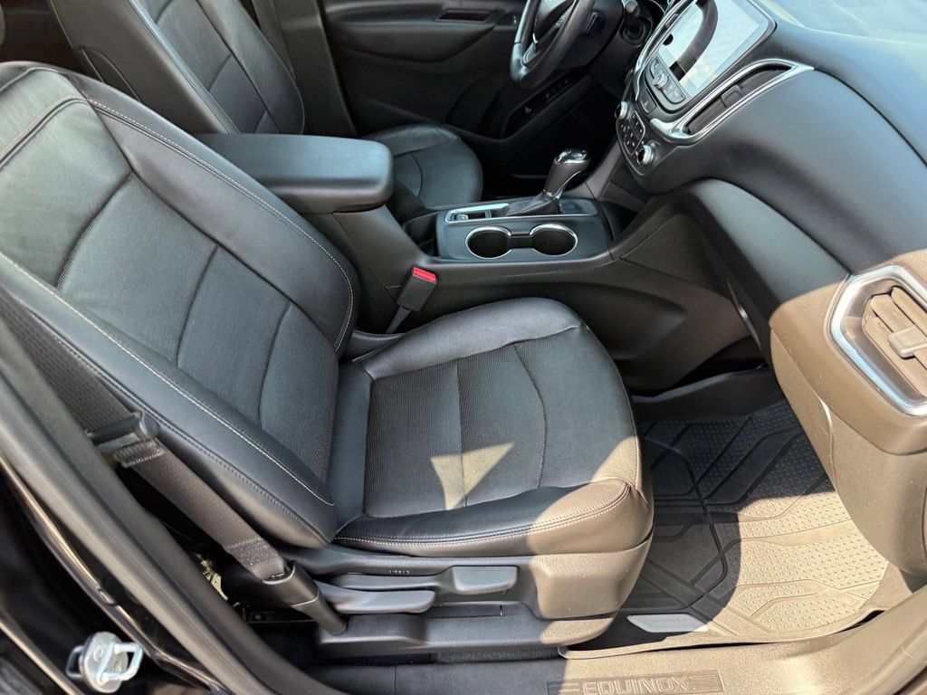 Used 2020 Chevrolet Equinox LT w/ Midnight Edition FWD image 41