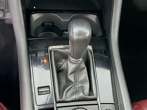 Used 2024 MAZDA MAZDA3 s image 23