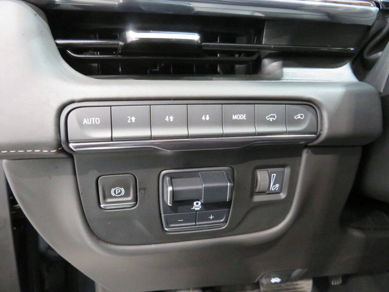 Used 2021 Cadillac Escalade Sport Platinum w/ Heavy-Duty Trailer Package AWD/4WD image 34