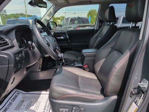 Used 2024 Toyota 4Runner TRD Pro AWD/4WD image 9