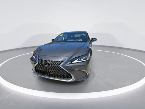Used 2025 Lexus ES 350 w/ Premium Package FWD image 3