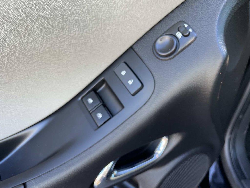 Used 2015 Chevrolet Camaro LS RWD image 12