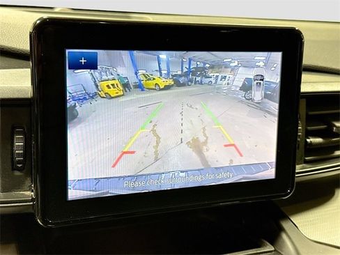 Used 2020 Ford Explorer XLT image 15