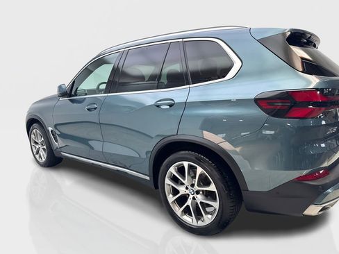 Used 2024 BMW X5 xDrive40i w/ Parking Assistance Package AWD/4WD image 14