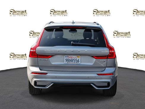 Used 2025 Volvo XC60 T8 Core w/ Protection Package Premier image 22