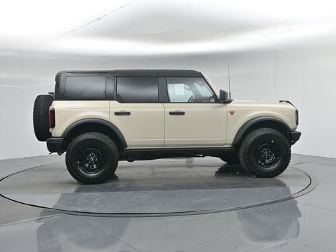 New 2026 Ford Bronco Badlands AWD/4WD image 23