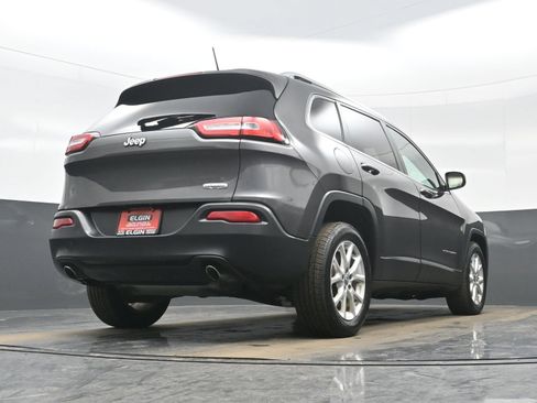 Used 2014 Jeep Cherokee Latitude FWD image 30