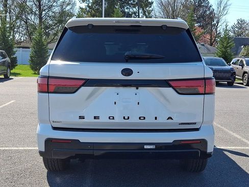 New 2026 Toyota Sequoia Platinum image 7