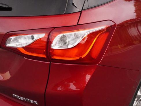Used 2020 Chevrolet Equinox Premier FWD image 34