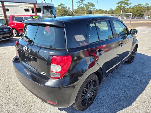 Used 2012 Scion xD Base 4dr Hatchback 4A image 4