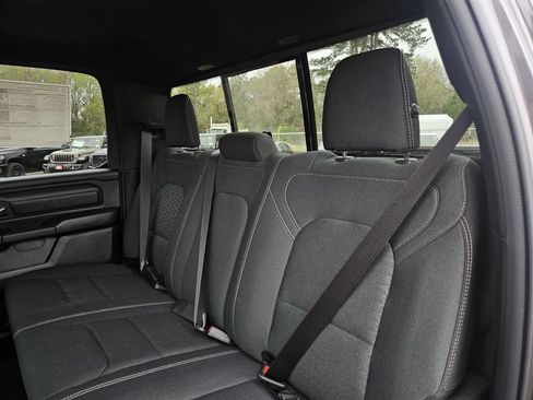 New 2026 RAM 1500 Express AWD/4WD image 34