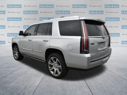 Used 2017 Cadillac Escalade Premium Luxury image 12