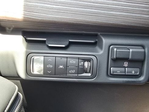 New 2025 GMC Sierra EV Denali image 14