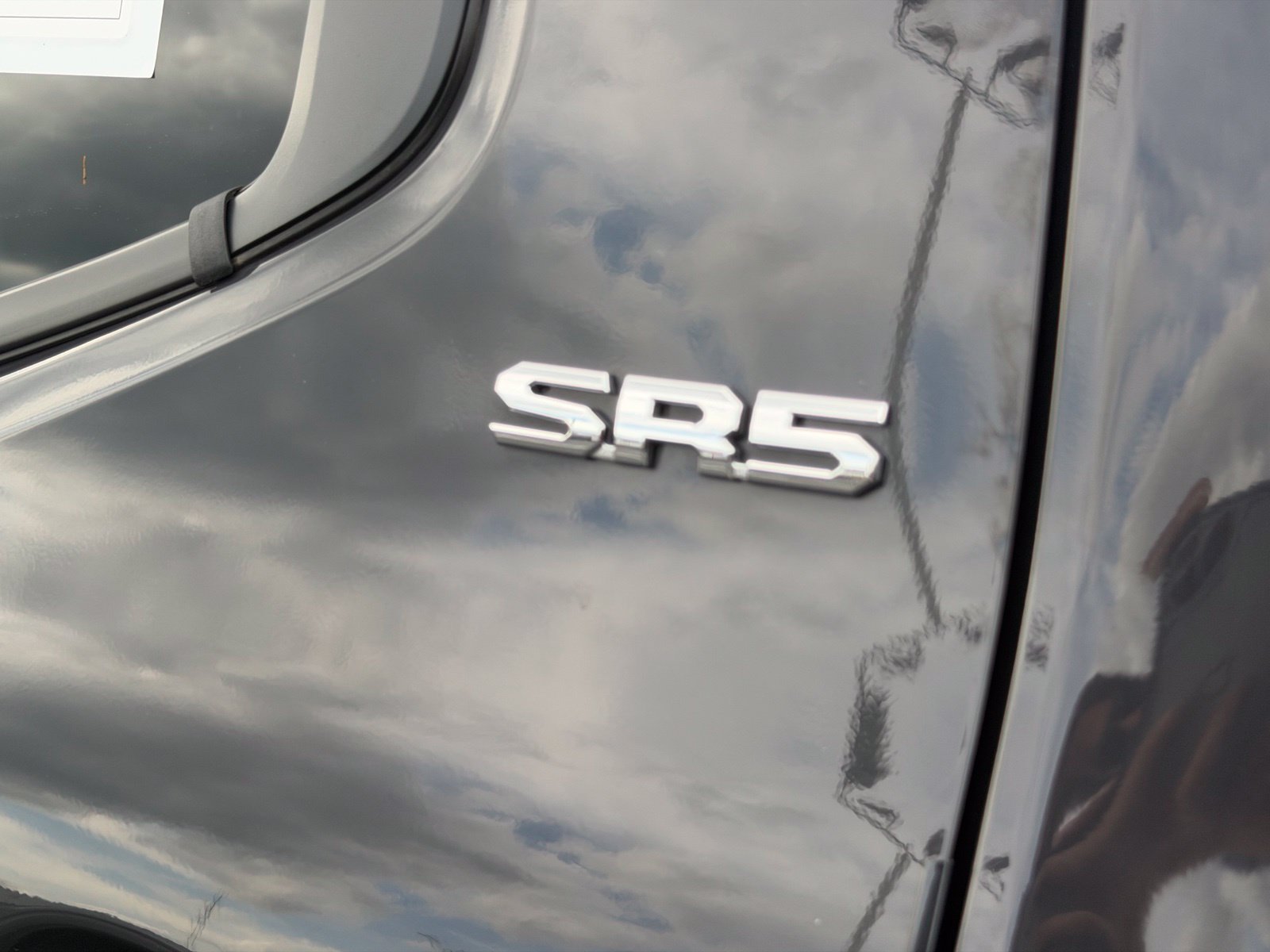 Used 2024 Toyota Tacoma SR5 AWD/4WD image 28