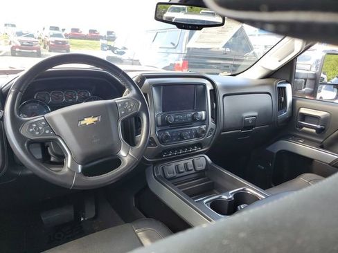 Used 2019 Chevrolet Silverado 2500 LTZ w/ Duramax Plus Package AWD/4WD image 10