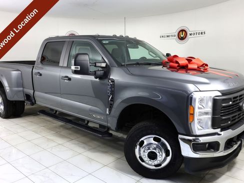 Used 2023 Ford F350 XL w/ 360-Degree Camera Package AWD/4WD image 1