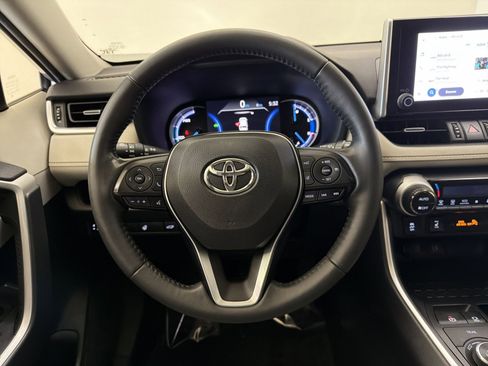 Used 2023 Toyota RAV4 XLE Premium AWD/4WD image 34