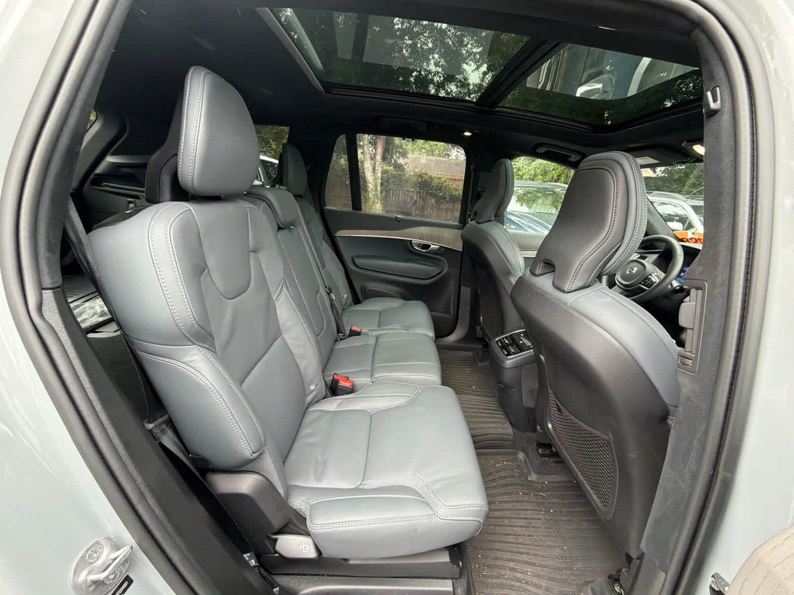 Used 2024 Volvo XC90 B6 Ultimate w/ Lounge Package AWD/4WD image 21