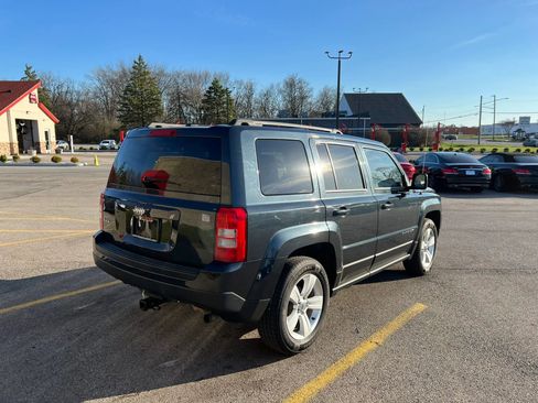 Used 2015 Jeep Patriot Sport w/ Power Value Group AWD/4WD image 5
