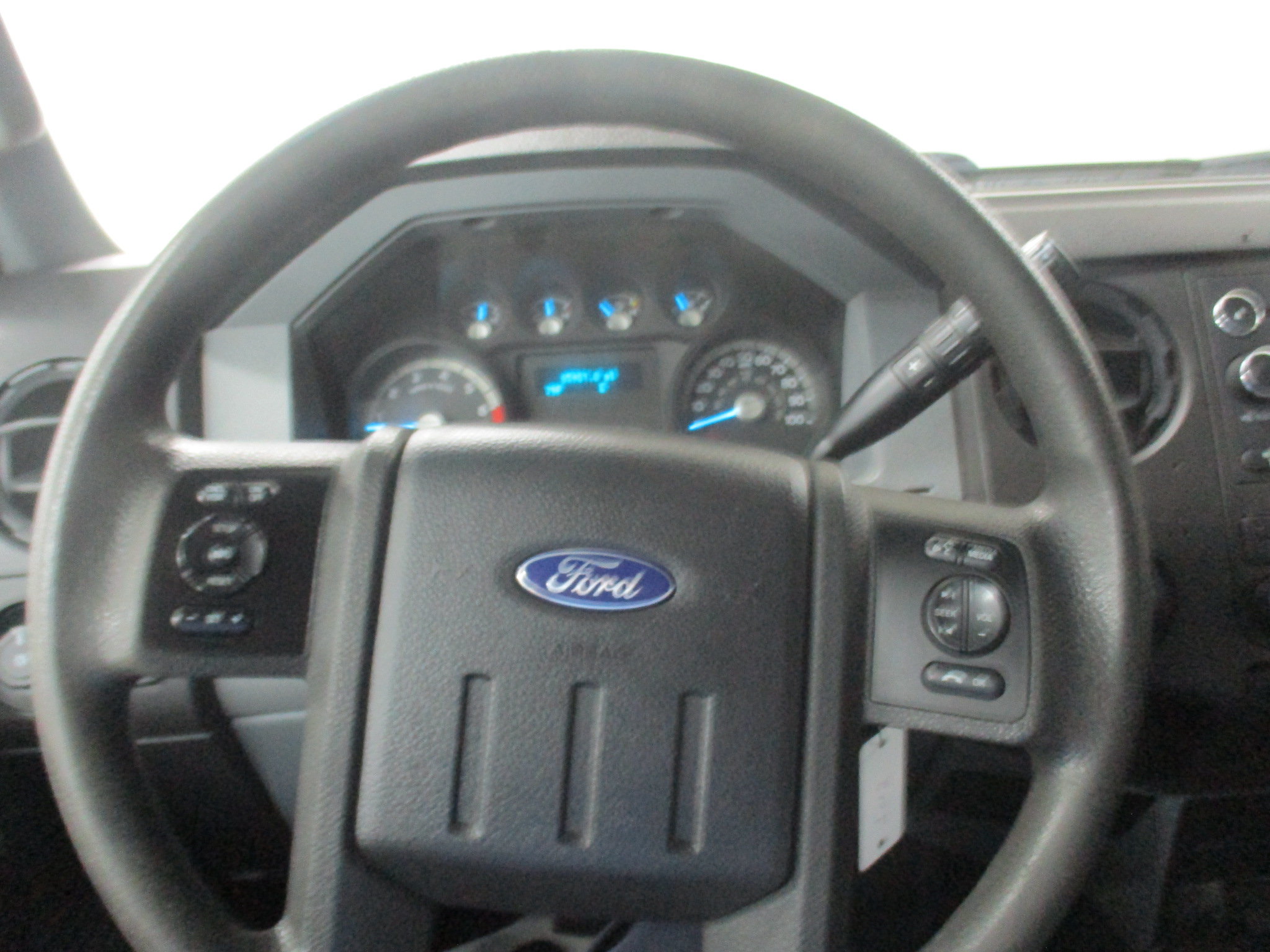 Used 2016 Ford F250 XL w/ Power Equipment Group AWD/4WD image 18